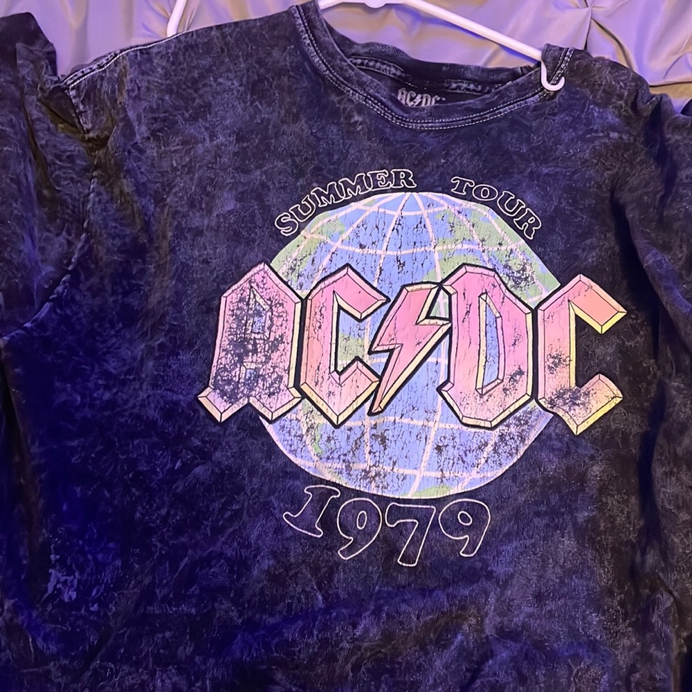 AC/DC crop top